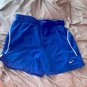 Nike shorts size small